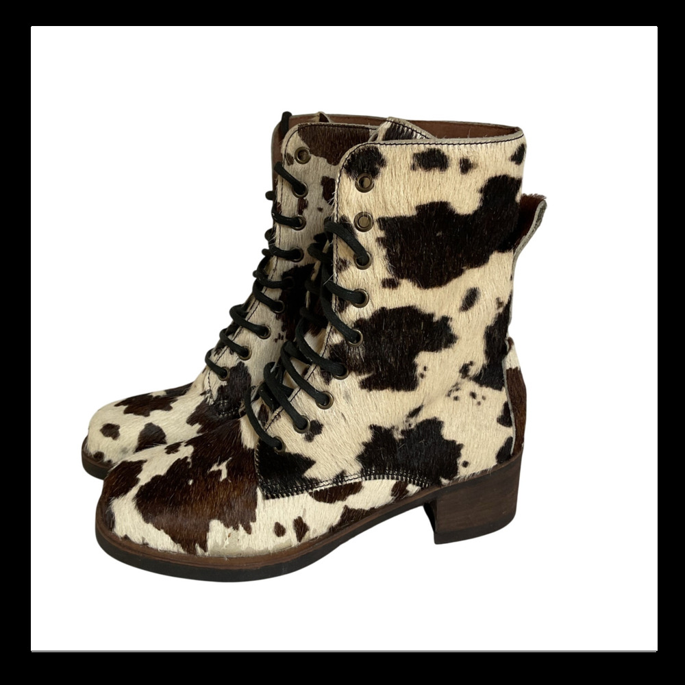 Voglia Matta Cowhide Haircalf Boots Size 37 Made in Italy Lace Up Ankle Boots